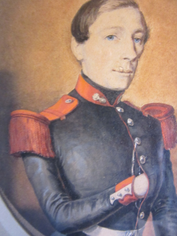 un portrait d'officier Restauration à identifier Cadre_23