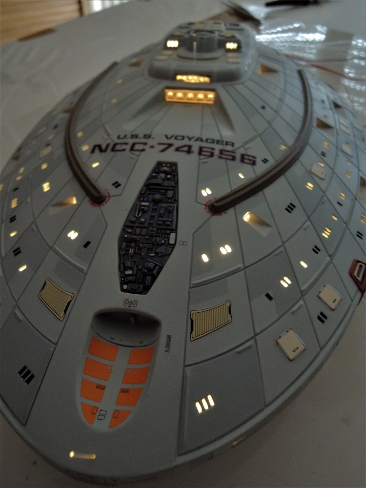 USS Voyager / REVELL - Page 3 7110
