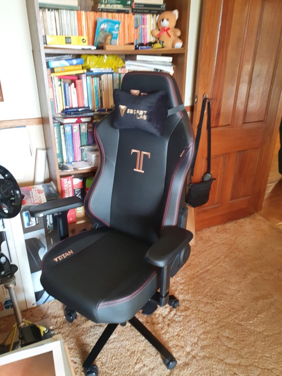 New computer / gaming chair 20201110