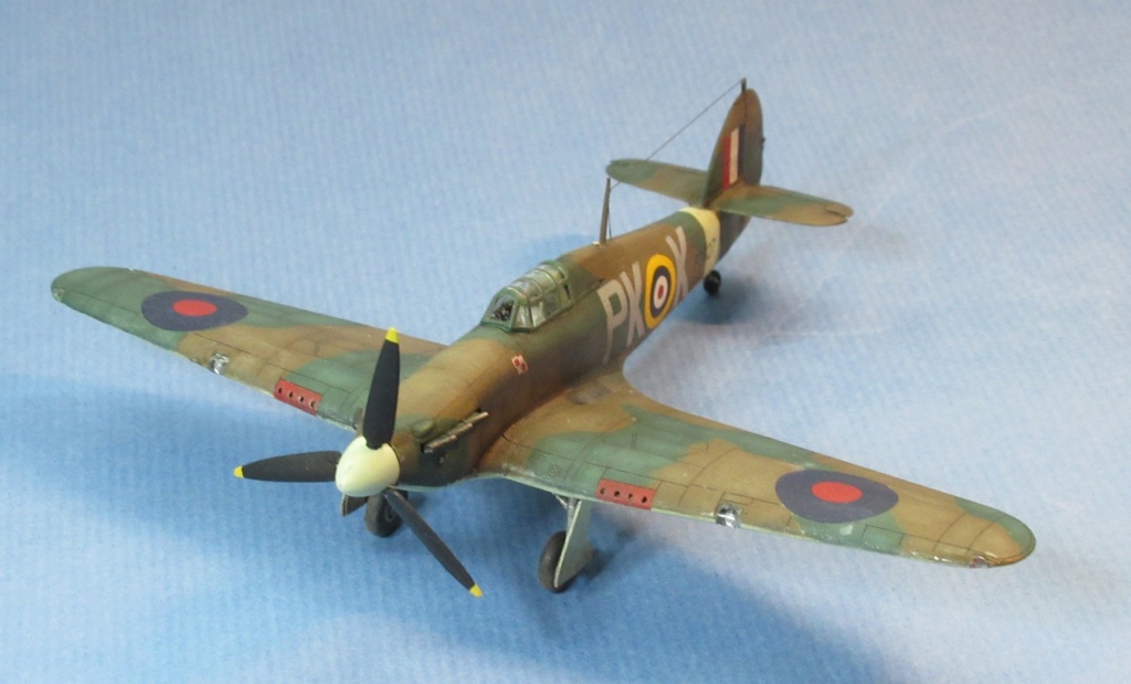 Hurricane Mk 1 metal wings - 1/72 - "Polonais" [ARMA HOBBY] Img_0725