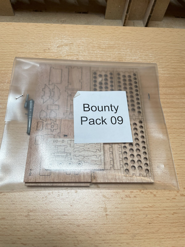 HMS Bounty, Admiralitätsmodell / DeAgostini, 1:48 - Seite 5 Pack_910