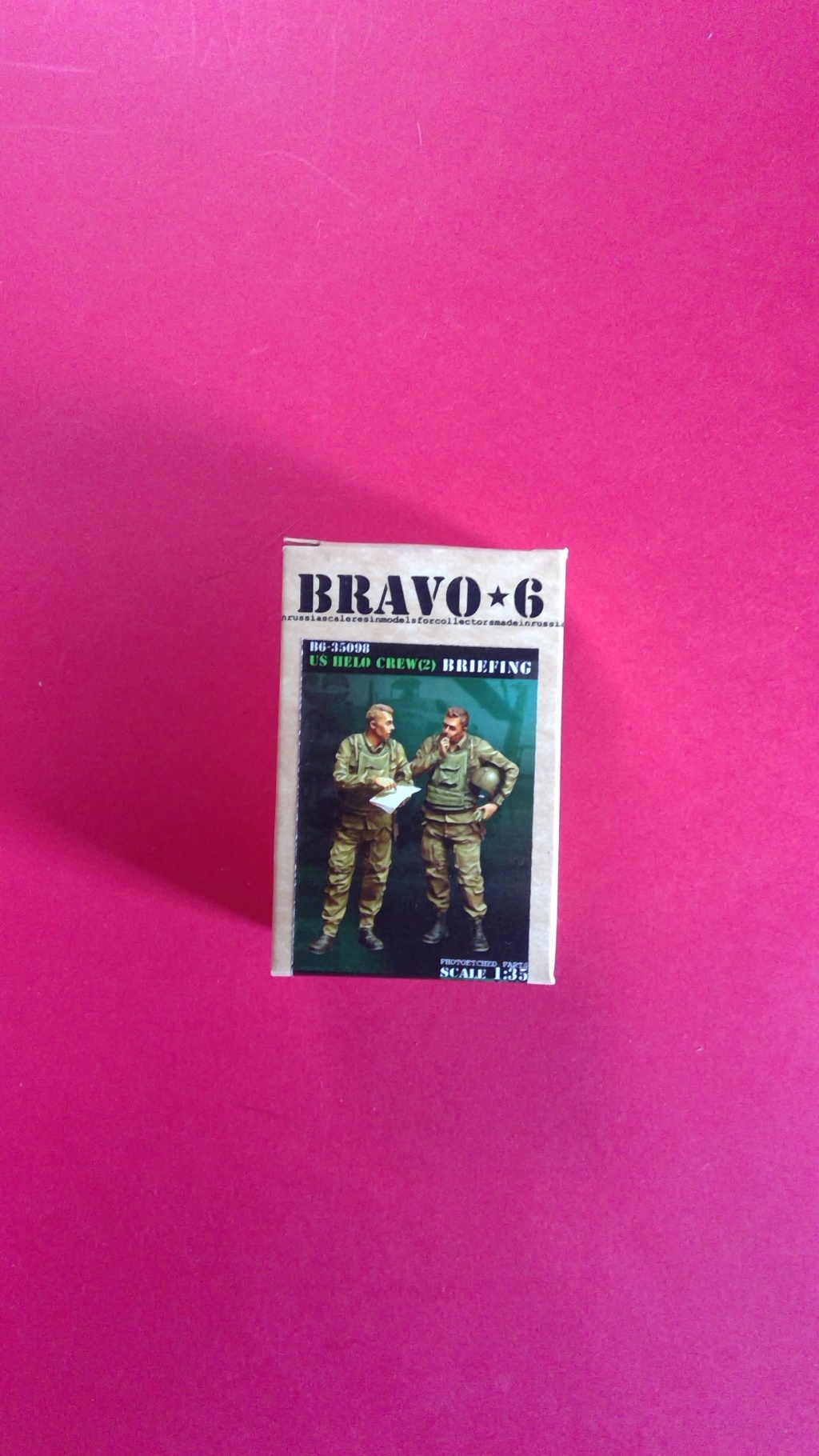 [BRAVO 6] Equipage hélico US VIETNAM 1/35ème Réf B6 35098 Bravo_14