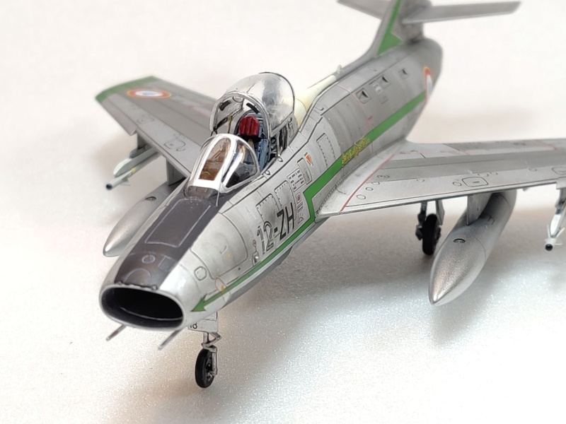 SMB-2 1/72 SPECIAL HOBBY Img_2406