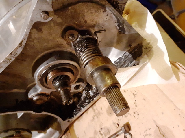 Séparation demi-carters moteur R5 20210415
