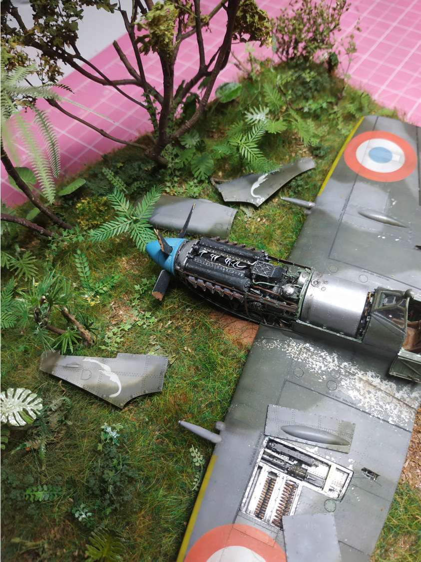 spitfire IXe Armée de l'air -   indochine  vautré    - 1/48 eduard +  plein de résine  - Page 9 A2310