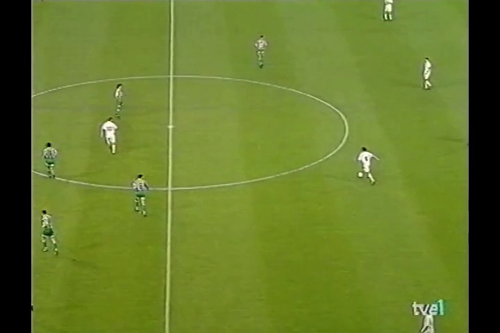Champions League 1995/1996 - Grupo D - J3 - Real Madrid Vs. Ferencvaros (480p) (Castellano) 233