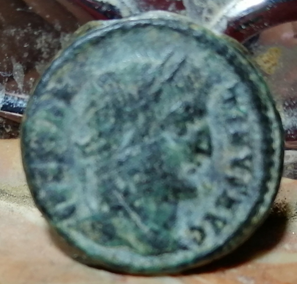 AE3 de Constantino I. PROVIDENTIAE AVGG. Cycico Des11