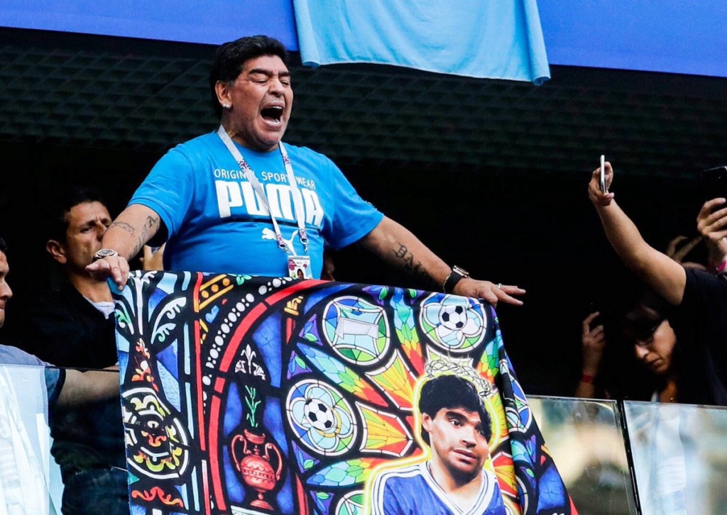 Maradona se overdozirao... Dgpgqo10