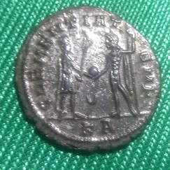 Aureliano de Probo. CLEMENTIA TEMP. Emperador y Júpiter. Trípolis Img_2042