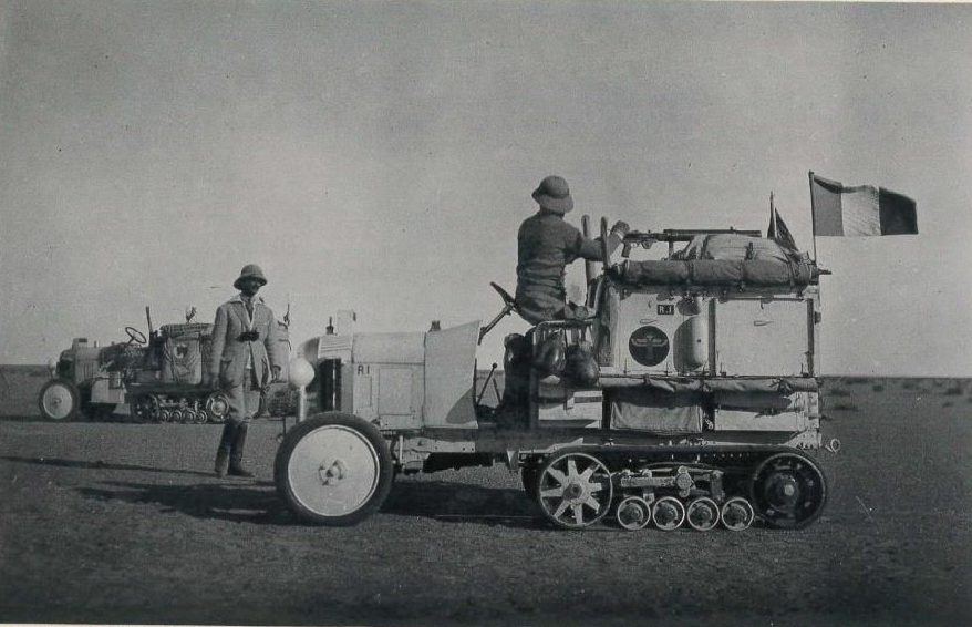 Auto-chenille Citroën-Kégresse (Scarabée d'or ou Croissant d'argent)  de la première traversée nord-sud du Sahara 1922-1923 Captur48