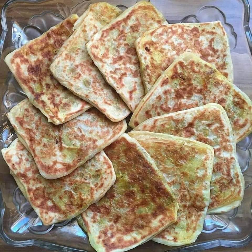 مسيمنات بالكفتة والبصل 16513710