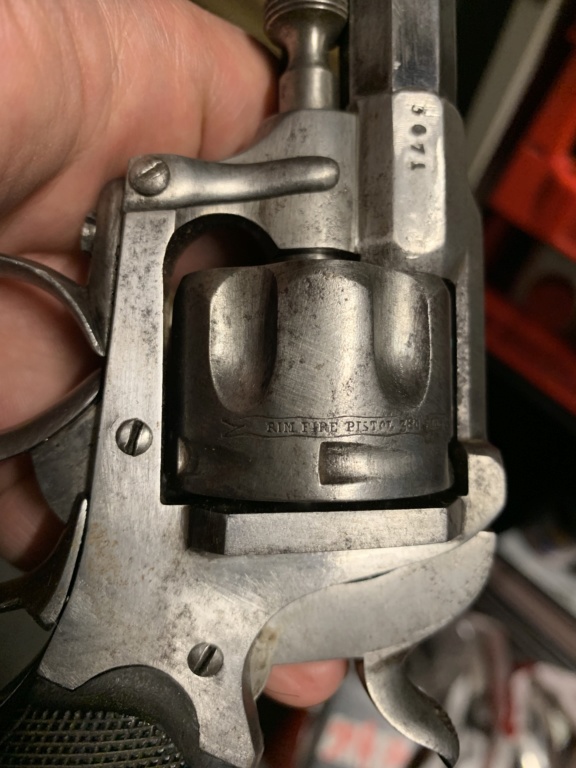 Identification revolver  Cf87fa10