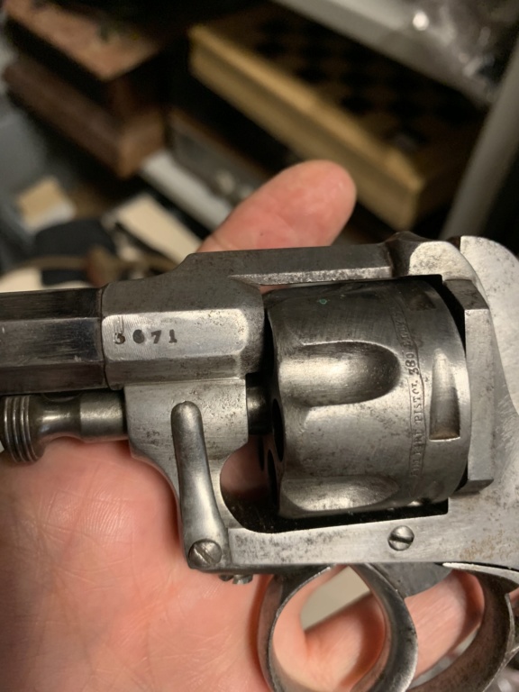 Identification revolver  D5132410