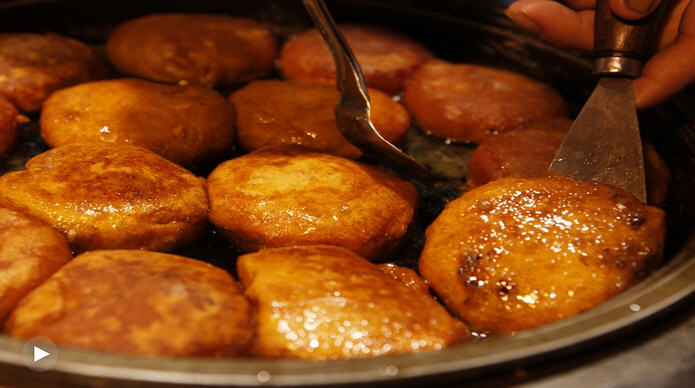  اثنان من الأطباق الخفيفة والشهيرة في شيآن - خبز الكاكا ومكرونة بيانغ بيانغ  121