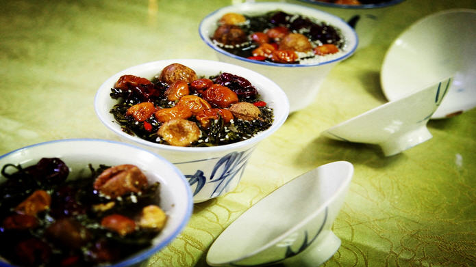  مقبلات من معجنات وكعك نينغشيا المتنوعة مع شاي با باو تشا  310