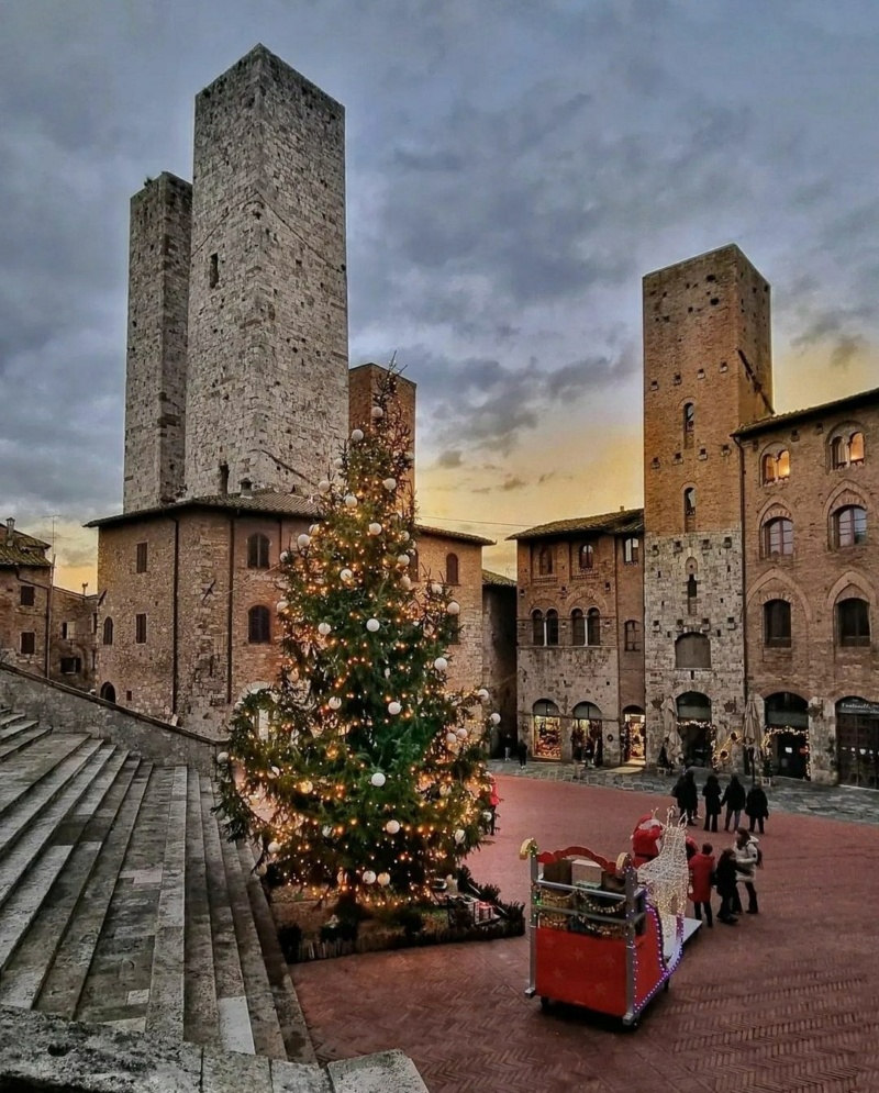 Рождественский Сан-Джиминьяно (San Gimignano), Тоскана, Италия Phot1053