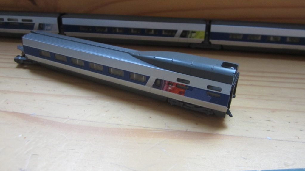 TGV-R Kato : échange motrices POS contre Réseau Img_6321