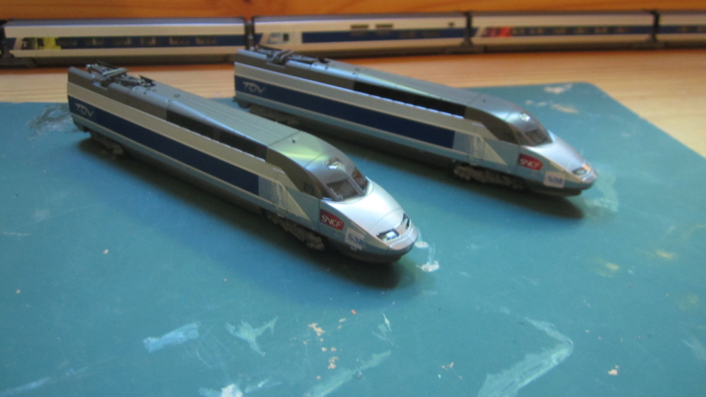 TGV-R Kato : échange motrices POS contre Réseau Img_6514