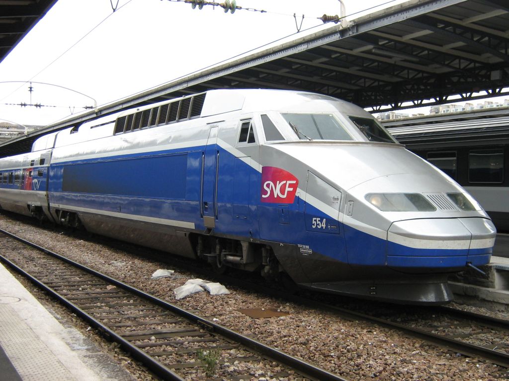 TGV-R Kato : échange motrices POS contre Réseau Tgv-r-10