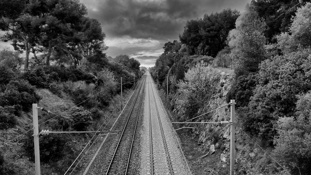 Concours photo Juillet 2021: "Parallèles ou à peu près"  Rails-10