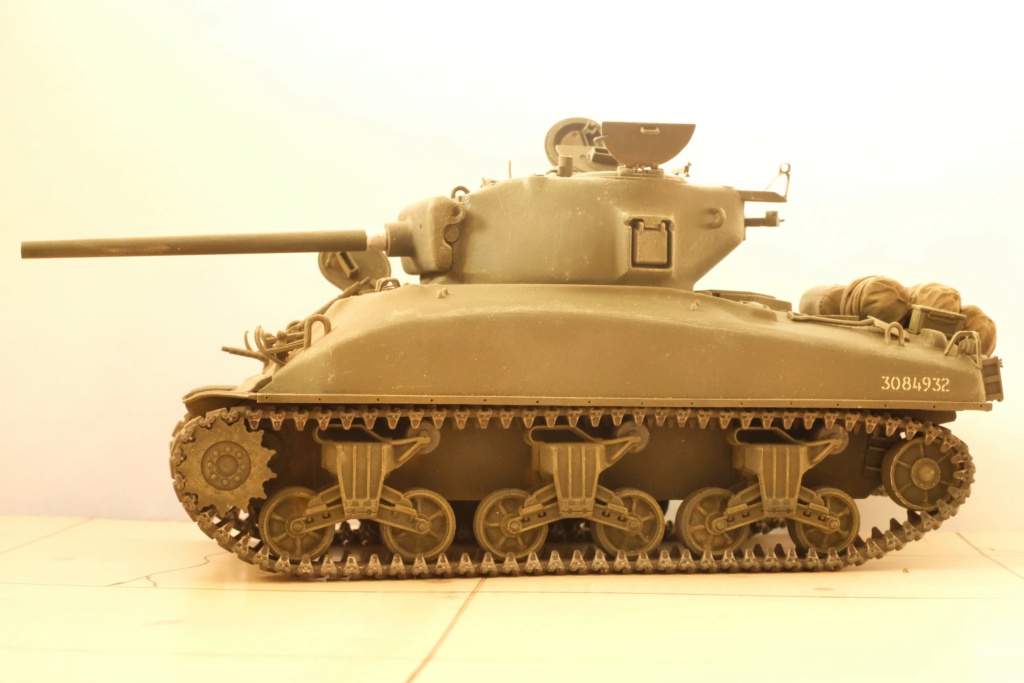 Sherman M4 A1 (76) Italeri 1/35° Dscf9965