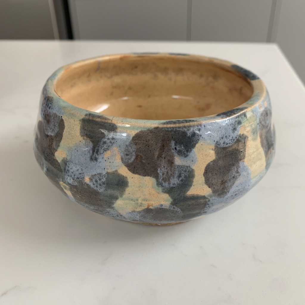 Studio Pottery Bowl? ID request :) Img_5017