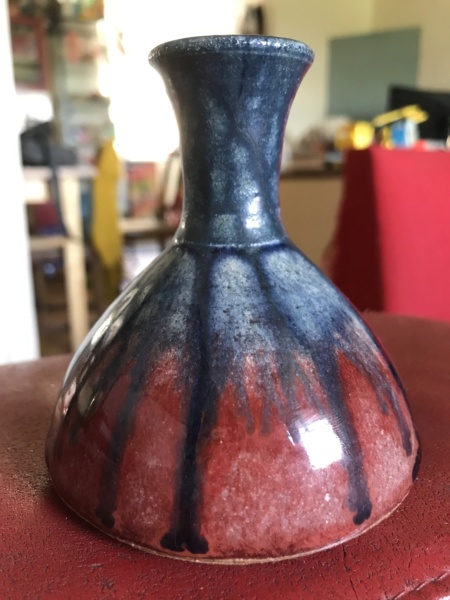 Dripware bud vase with signature I can't read! Help please! Img-8610