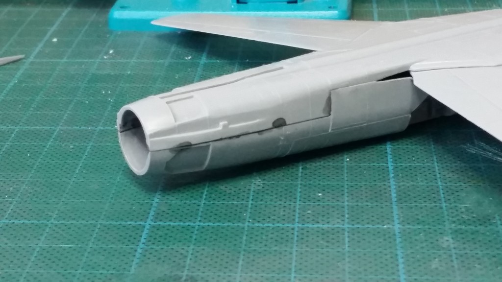 1/72 Zvezda MiG-27 conversion en MiG-23M Zp2210