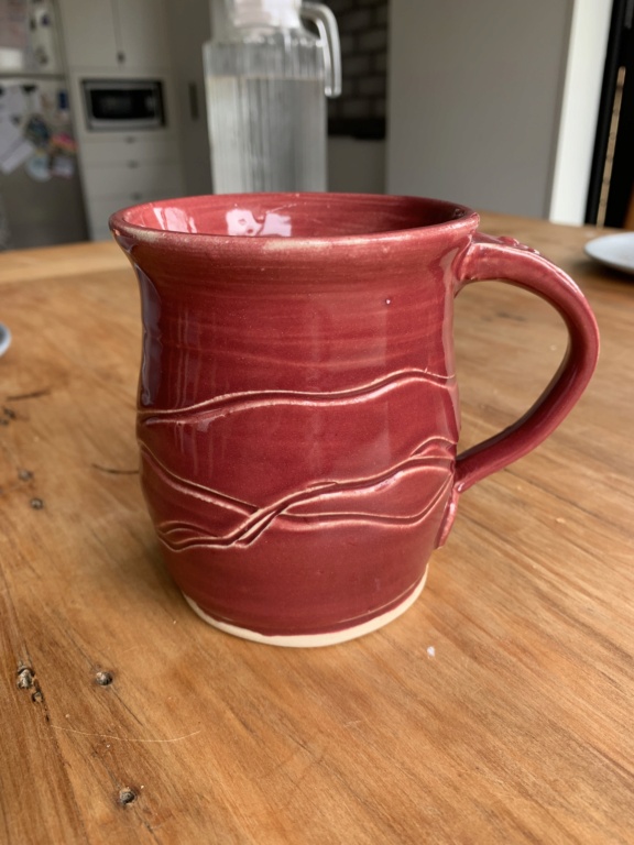 Can anyone identify this lovely mug? 88a35110