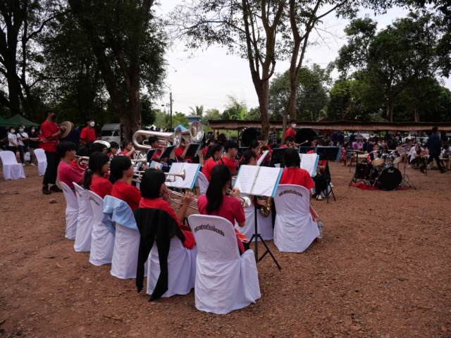  Fil parallèle au concours d'août 2023: "Musiciens et chanteurs en plein air" P1000610