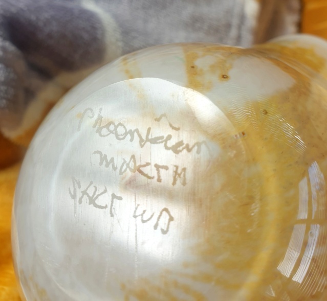 Help with identifying this signed handkerchief vase - Phoenician 20230810