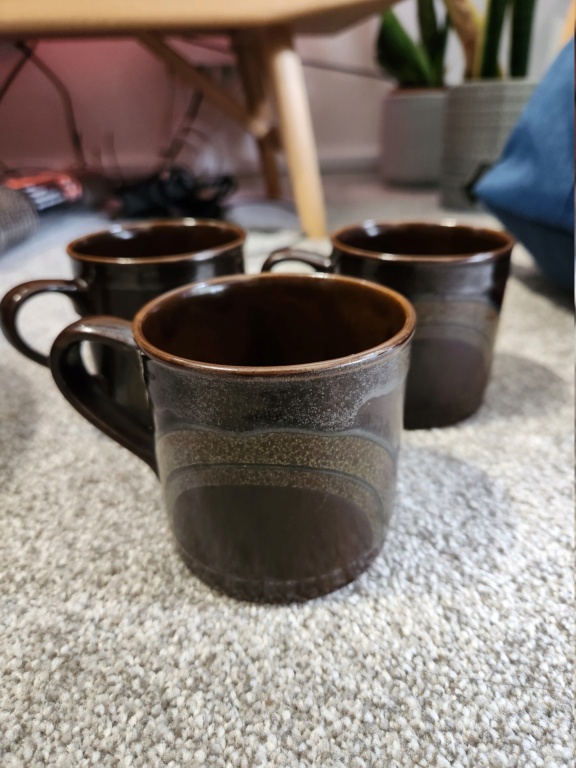 mugs - ID please - just purchased these 3 mugs  20230811