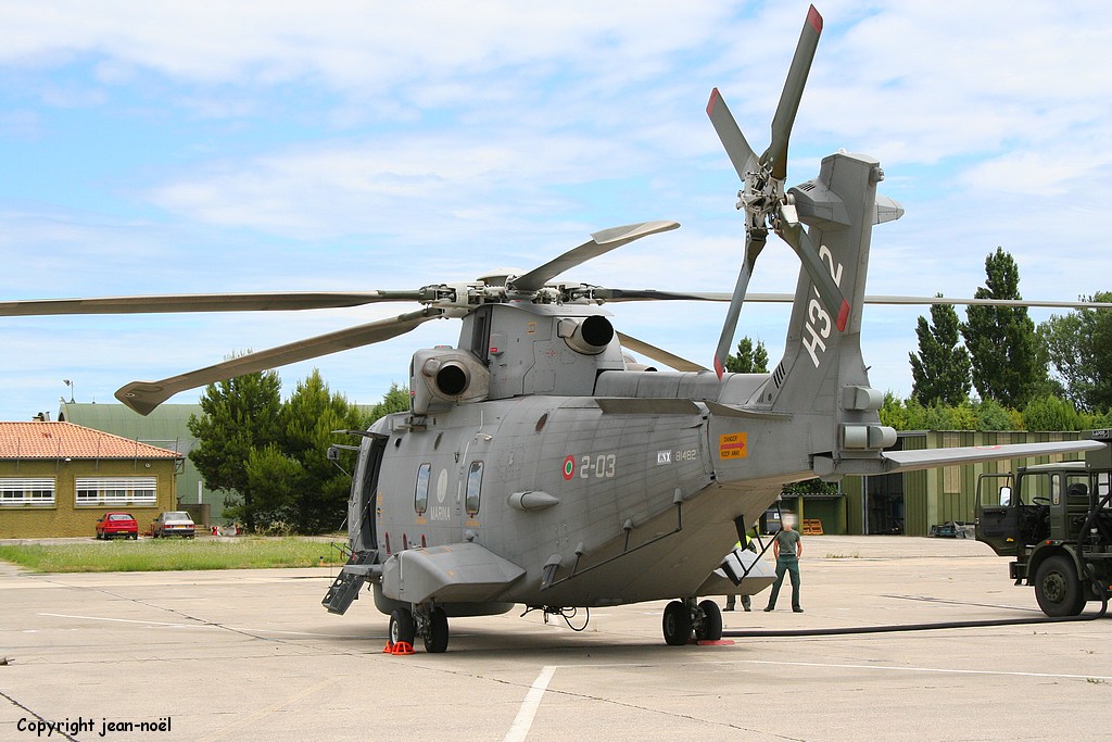 westland agusta EH-101 Merlin - Page 2 Img_0510