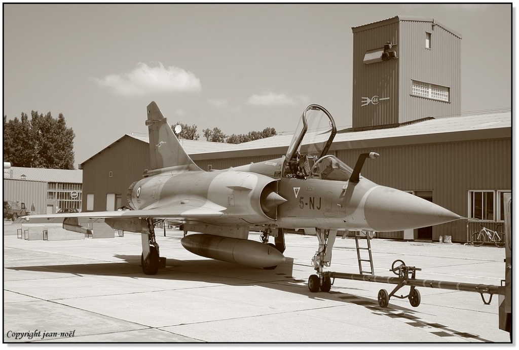 Mirage 2000 + Mirage F1 Img_9712