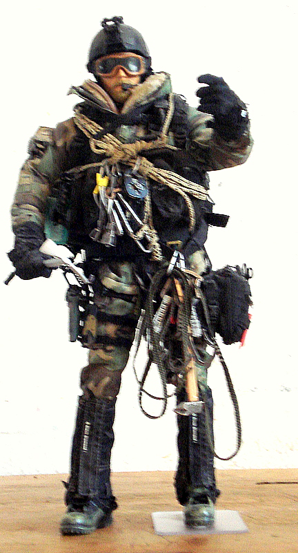 Navy SEAL Chasseur-Alpin par Hot Toy. Dsc08310