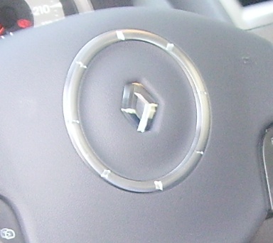 "Cercle" chromé sur l'airbag du volant Volant10