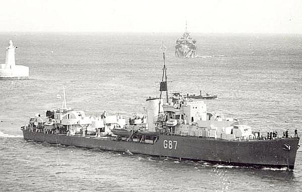 LES DESTROYERS DE LA CLASSE L Lance10