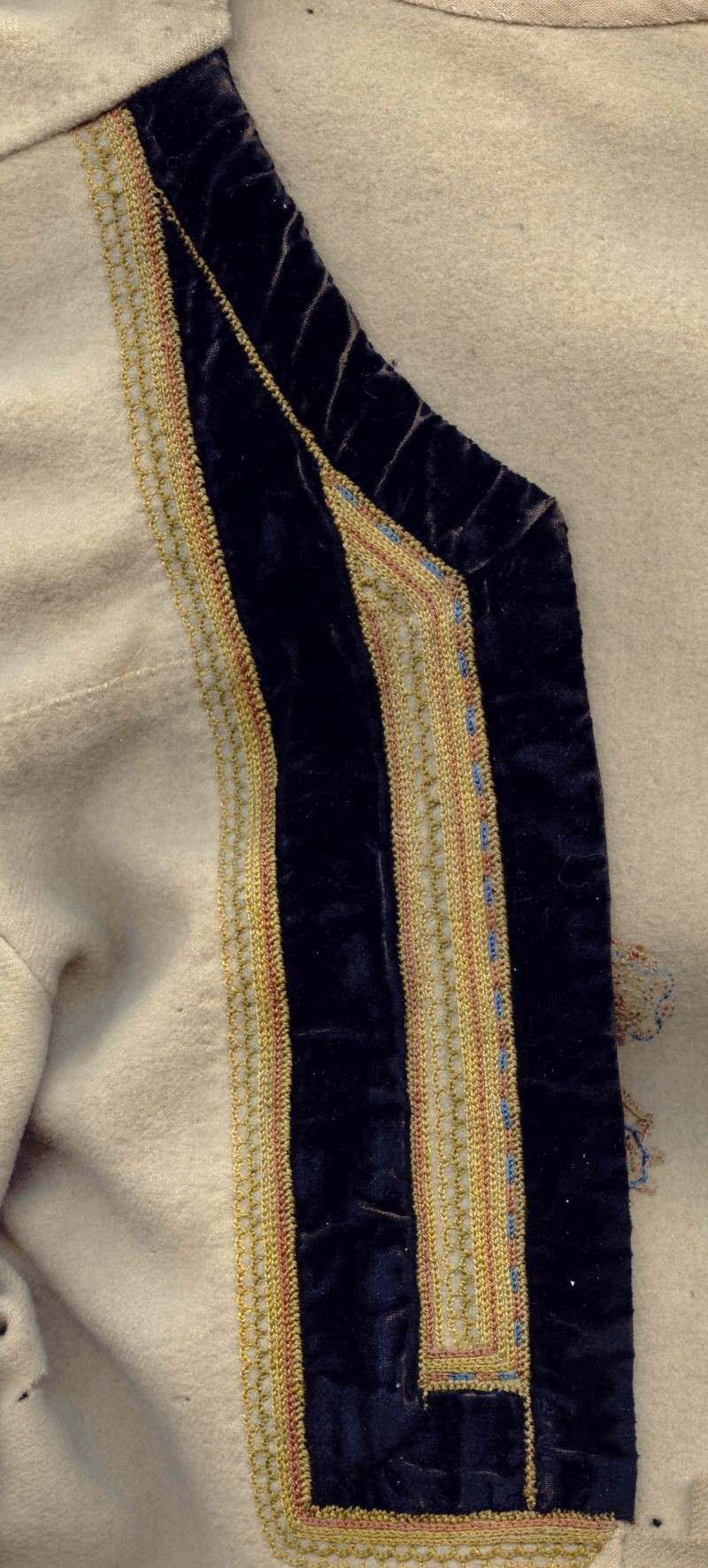 Identification d'une veste ancienne (XIXe) Broder10