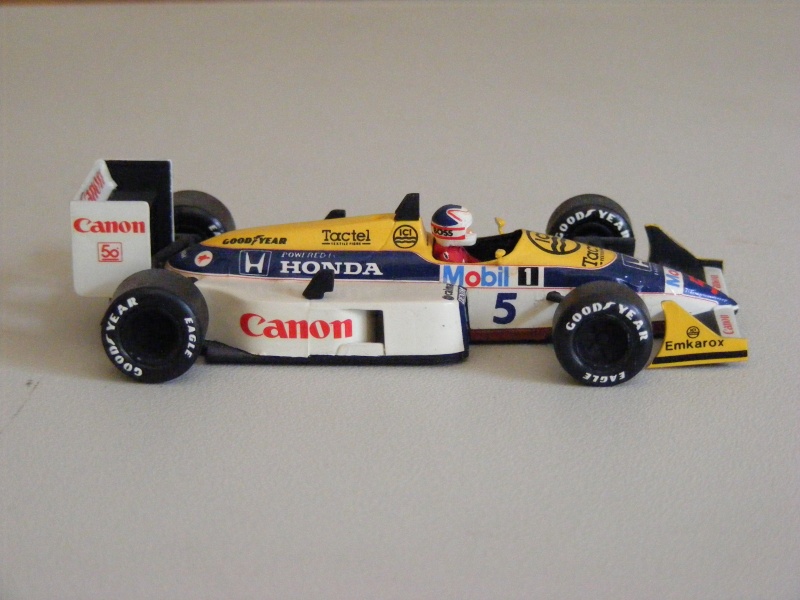 WILLIAMS HONDA FW 11 1/43ème Réf 79801 2007_169