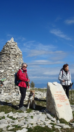 temps ensoleillé, petit vent froid! mais toujours aussi beau!  Cairn_45