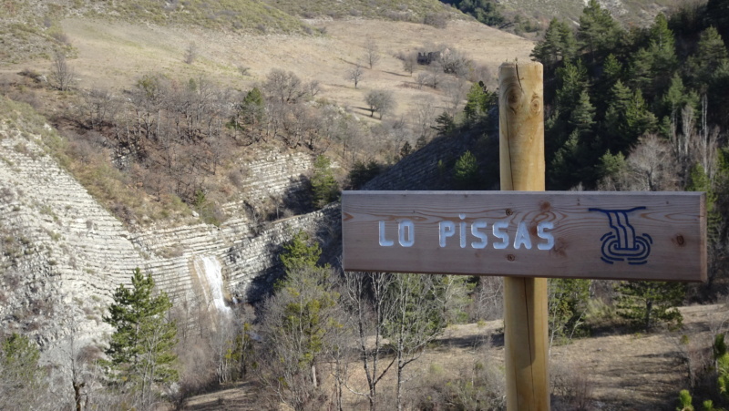 superbes points de vues sur les Monge par temps très ensoleillé Reynie42