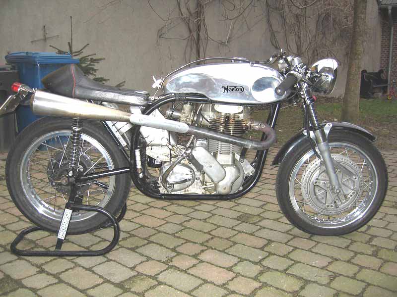 Autour d'un Café Racer - Page 2 Norton11