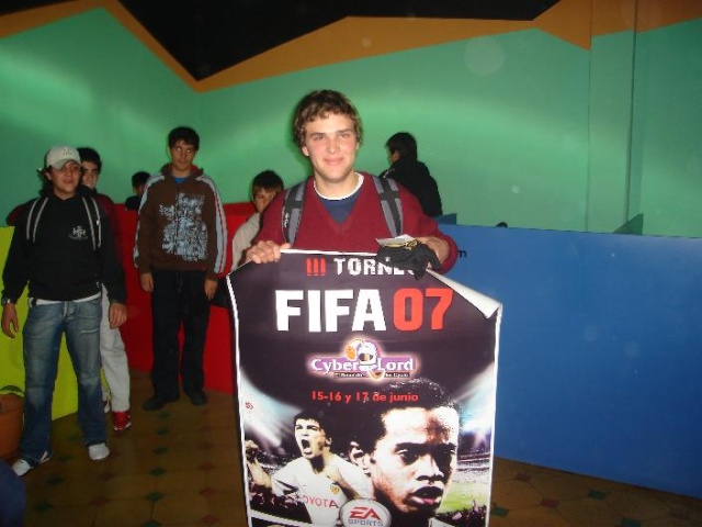 NACHO CAMPEON DEL TORNEO DE FIFA 2007 !!!! (las posiciones) Dsc02210