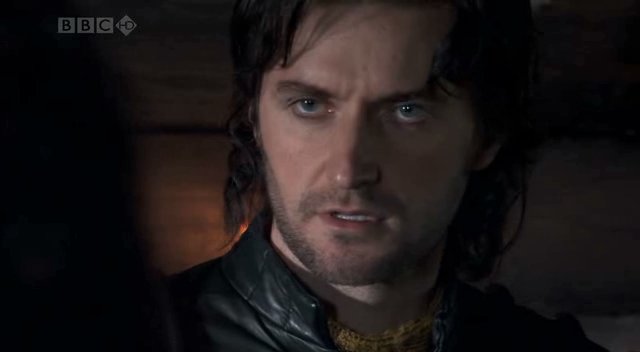 Richard Armitage - Page 35 Robin_10