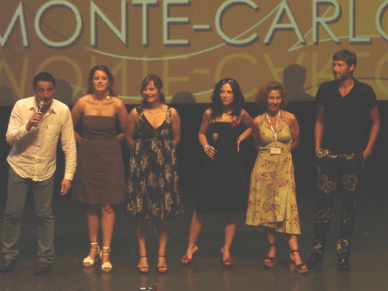 juin - Les comédiens au Festival de Monte-Carlo - Page 2 Dsc00410