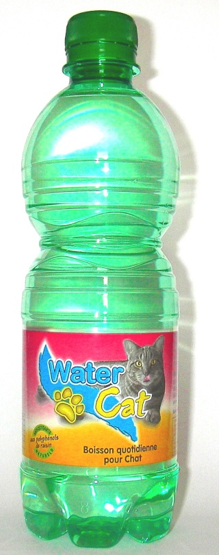 De l'eau minrale pour chat Water_10