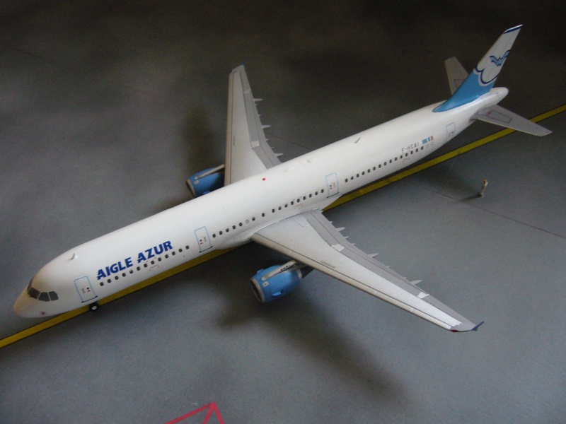 AIRBUS A321-211 AIGLE AZUR REVELL F-RSIN 1/144 compagnies aeriennes françaises d'hier et d'aujourd'hui pn28 P1030115