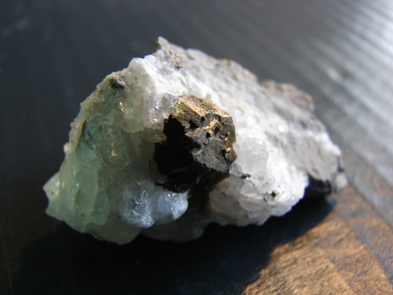 Pyrite & calcopyrite Dsc05514