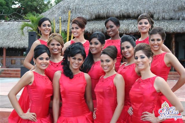 Miss Nicaragua 2010 - Scharlette Allen Moses won!!! Interm11