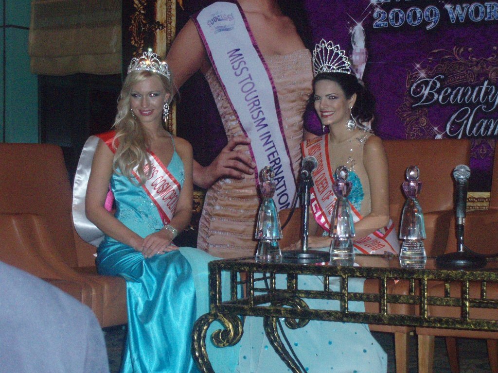 Miss Tourism International 2009 P1012010